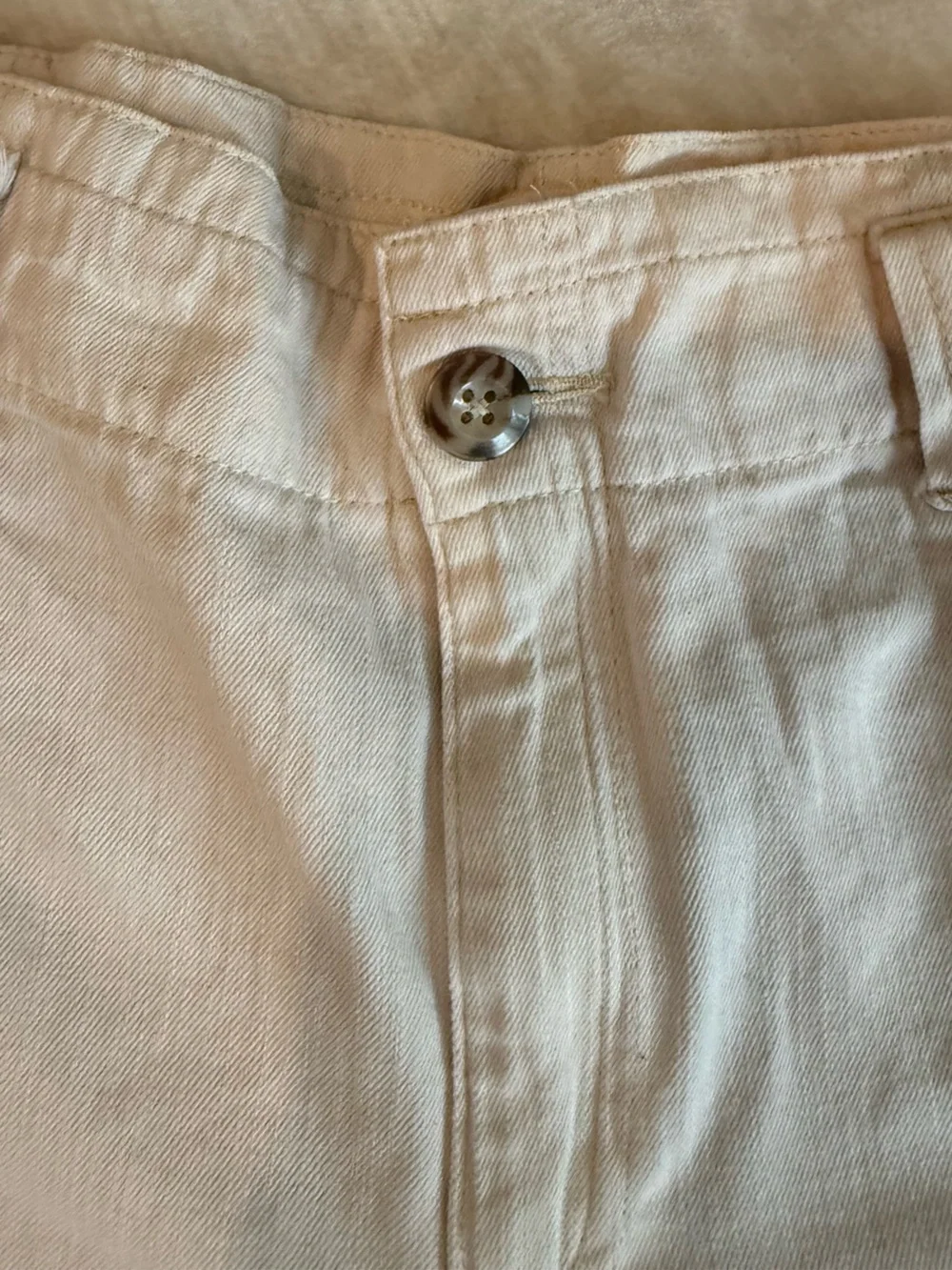 Old Navy Cream Cargo Casual Shorts Outdoors Hiking Gorpcore Neutral Utility